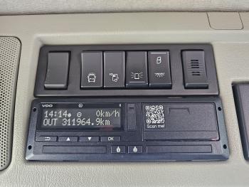 FM 420 8x2 / HIAB HOOKLIFT + 30 t/m CRANE - KRAN